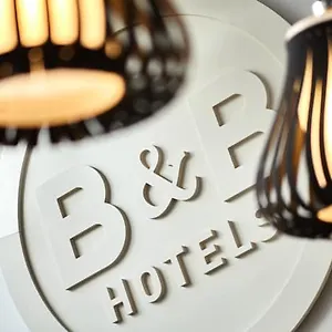 ** Hotel B&B Hotel Bollene France